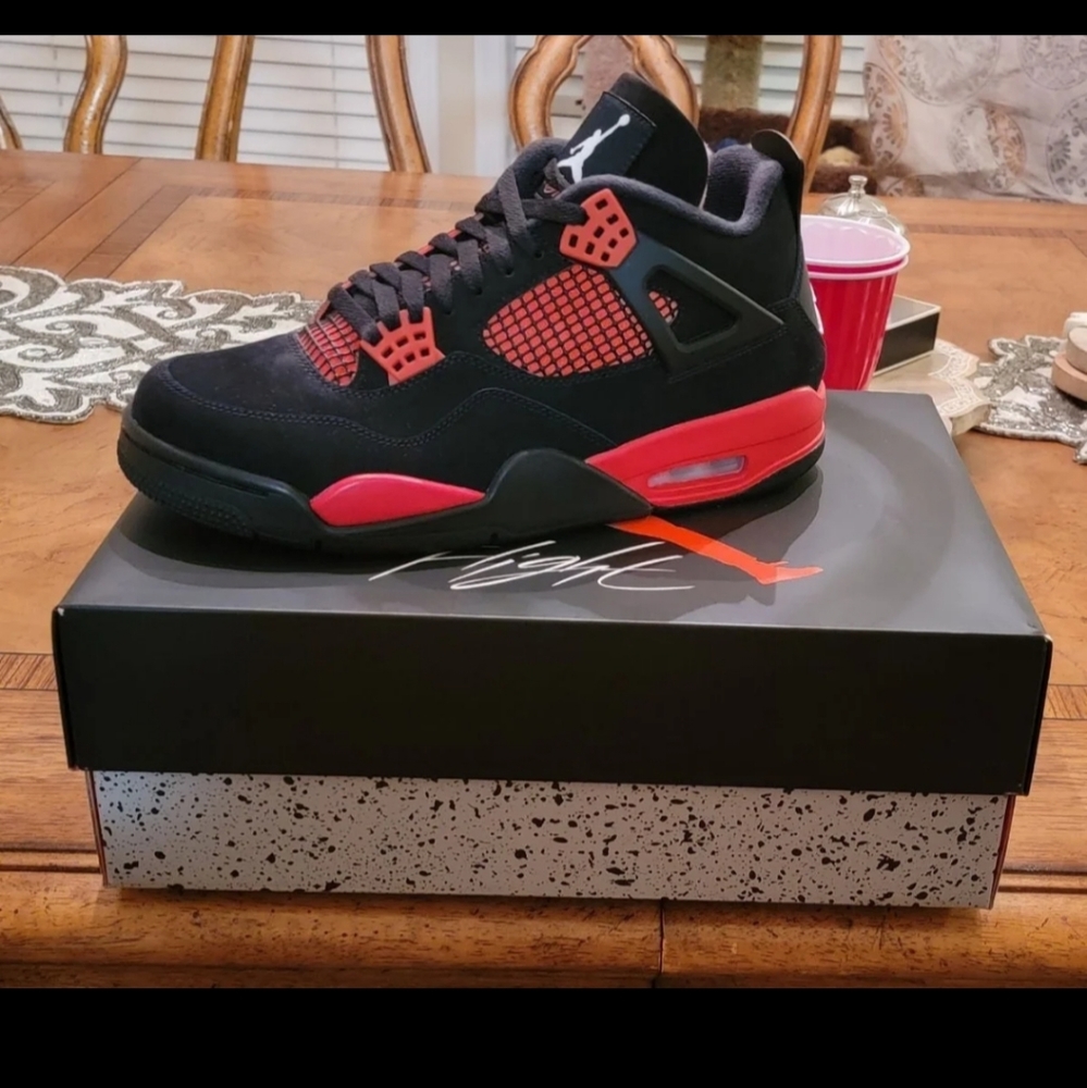 Jordan 4 retro